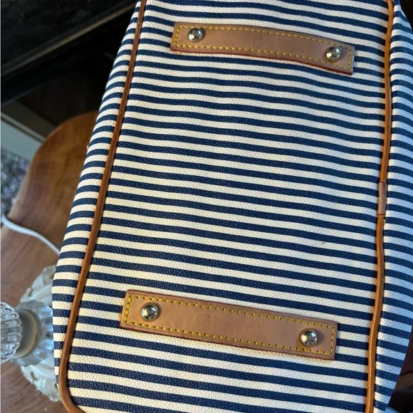 Vintage Dooney & Burke Coated Tote Bag - Picture 3 of 5